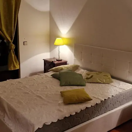 Adam House Ferienhaus *
